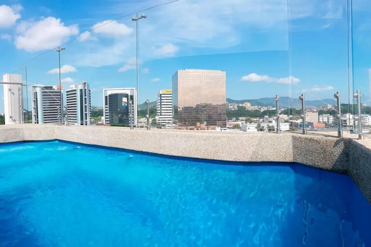 Homestay 1310 Luxury Room Near Of The Airport - Edificio Kennedy Town Center #403 Guayaquil